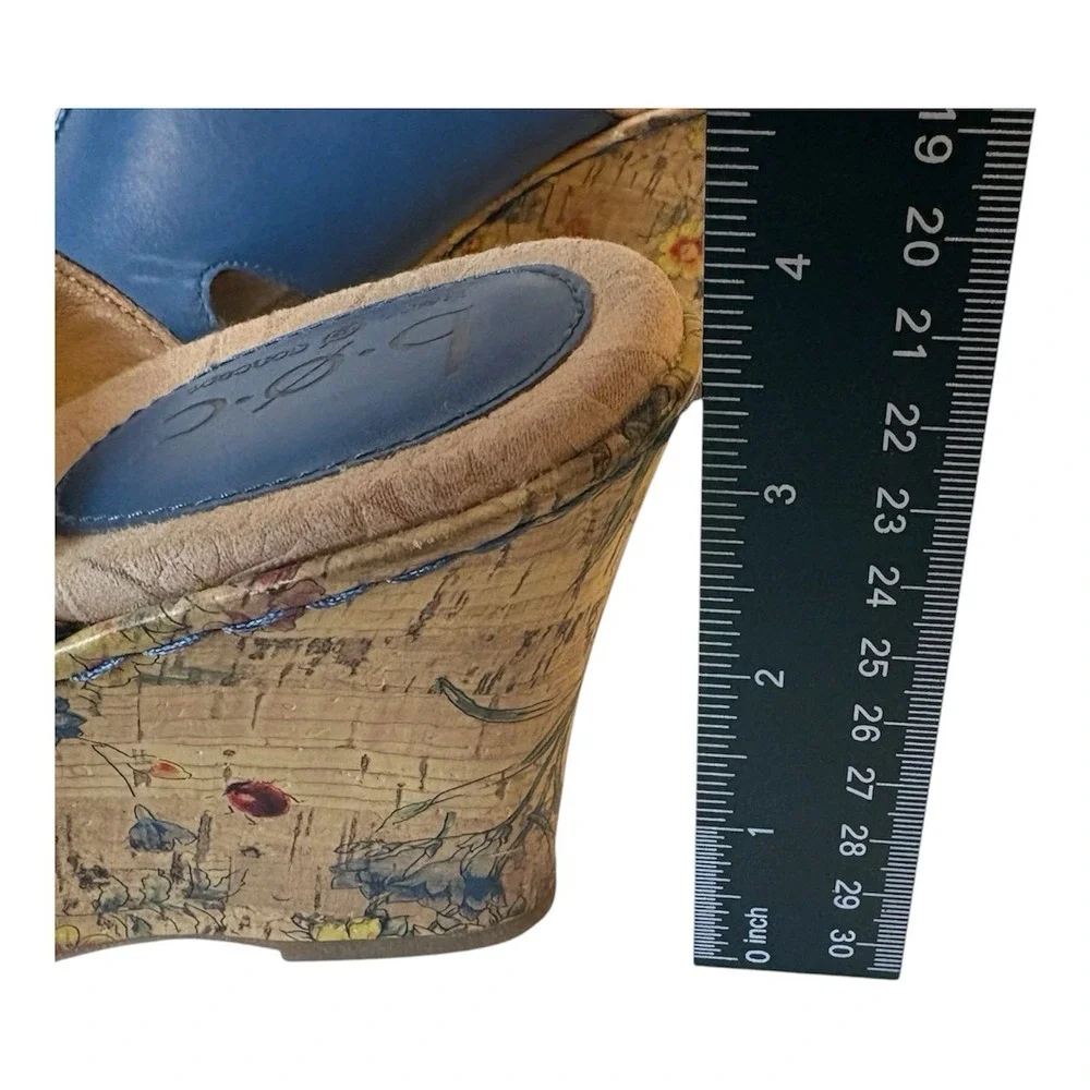 B.O.C Woman's Blue Leather Open Toe Slide On Wedge Sandal Shoe 9M‎